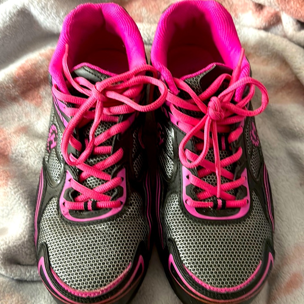 Hytest Steel Toe Womens Athletic Safety Shoes 9W